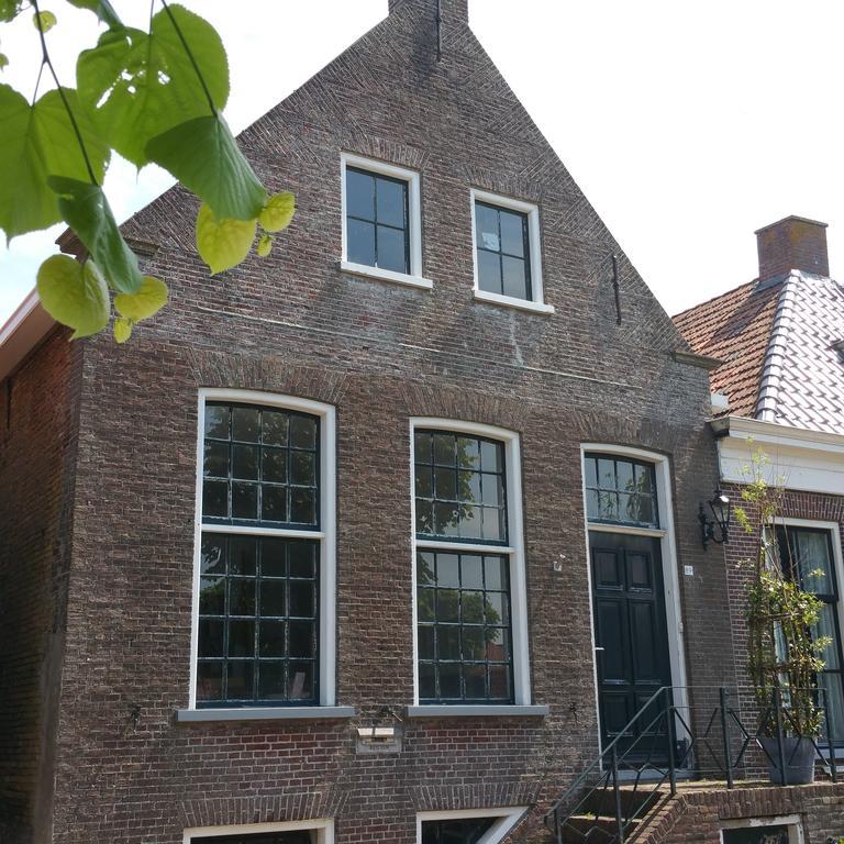 De Kluiskaemer In De Olde Banck Stavoren Exterior foto